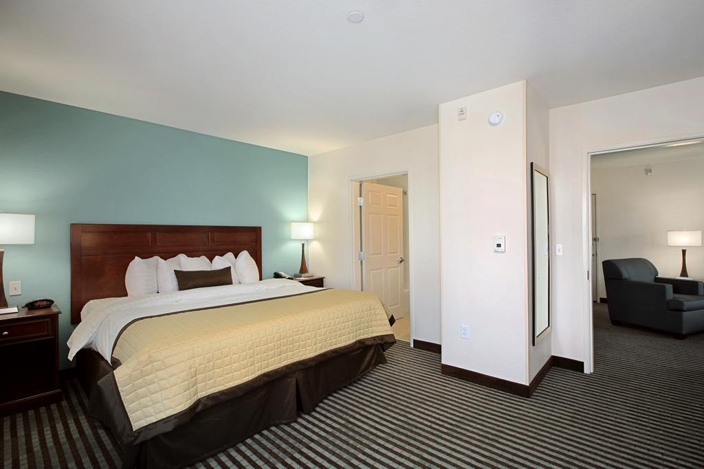 Baymont By Wyndham Denver International Airport Ruang foto